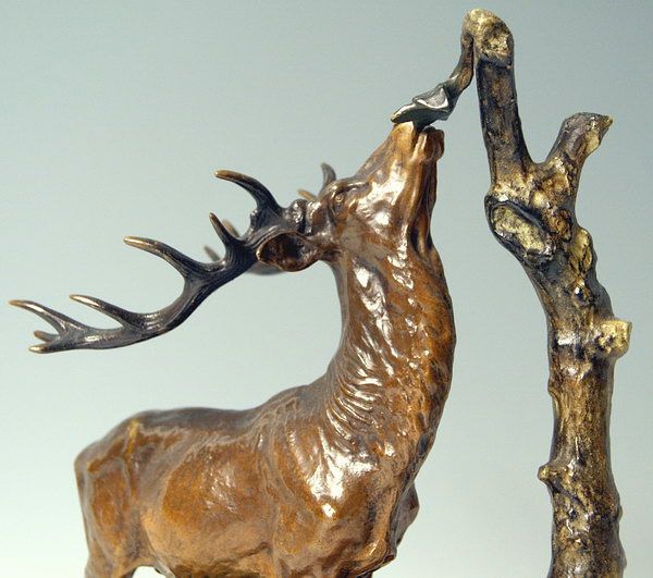 FRENCH BRONZE VINTAGE STAG BROWSING DEER GRAZING ANTIQUE VINTAGE MADE CIRCA 1843 BY PIERRE JULES MÊNE