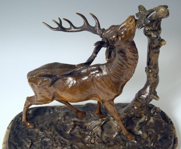 FRENCH BRONZE VINTAGE STAG BROWSING DEER GRAZING ANTIQUE VINTAGE MADE CIRCA 1843 BY PIERRE JULES MÊNE