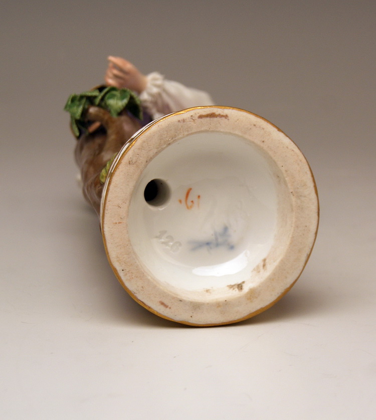 MEISSEN BOY WITH BIRD NEST KNABE MIT VOGELNEST BY ACIER MADE 19TH CENTURY