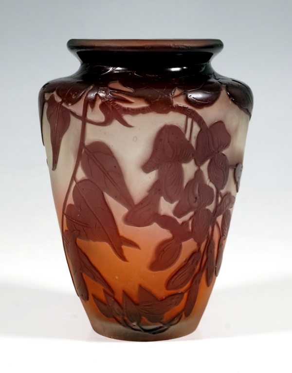 Emile Galle Art Nouveau cameo vase sweet pea decor Nancy France 1903-04