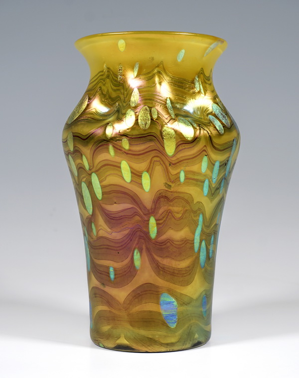 Loetz Witwe Klostermühle Art Nouveau vase metallic yellow cytisus metallgelb cytisus ca 1902