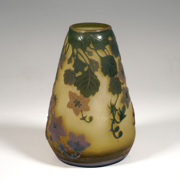 Emile Galle Art Nouveau Cameo vase clematis decor Clematis Dekor Nancy France ca 1906