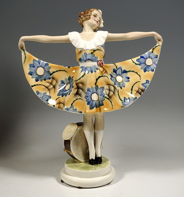 GOLDSCHEIDER lady dancer in flower dress with drum dancer with drum Lorenzl c 1925