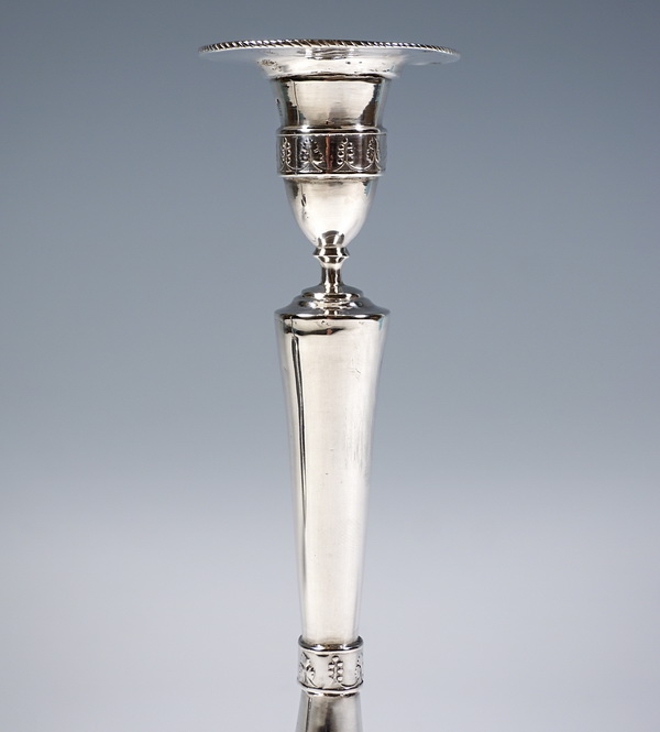 Par de candelabros vieneses de plata imperio Par de candelabros vieneses de plata Johann Kaba 1803