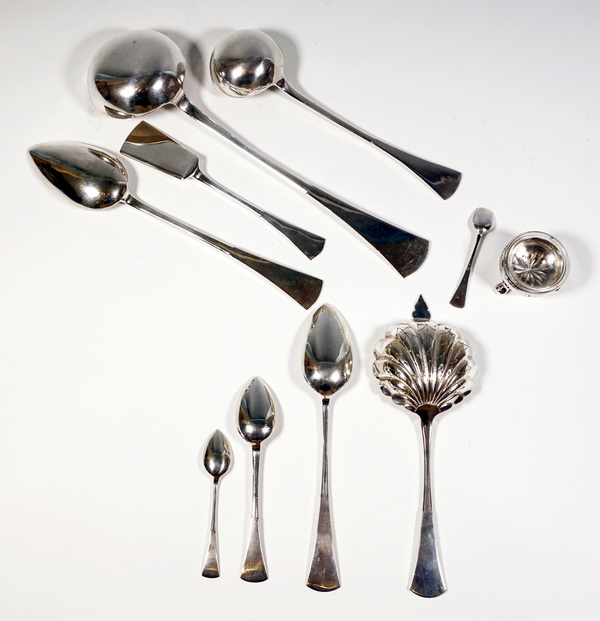 Art Nouveau Silver Cutlery Set Jugendstil Silberbesteck 12 Pers 93 Teile Österreich-Ungarn ca 1900