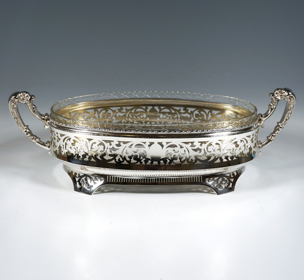 Silver jardiniere floral breakthrough decor centerpiece glass insert by Leopold Kasper Vienna circa 1922