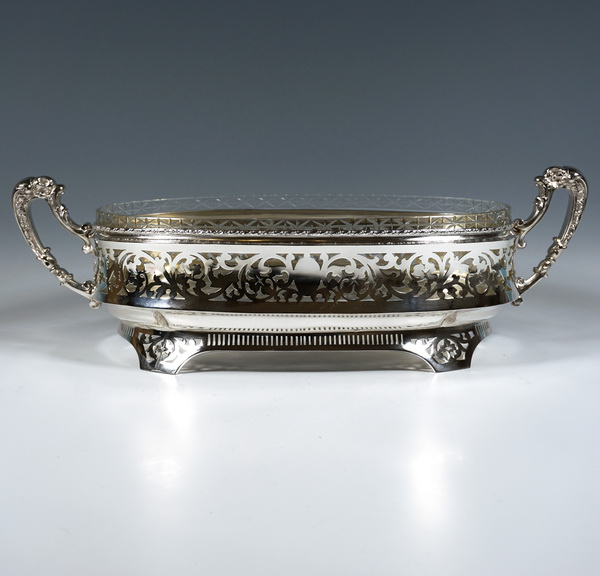 Silver jardiniere floral breakthrough decor centerpiece glass insert by Leopold Kasper Vienna circa 1922